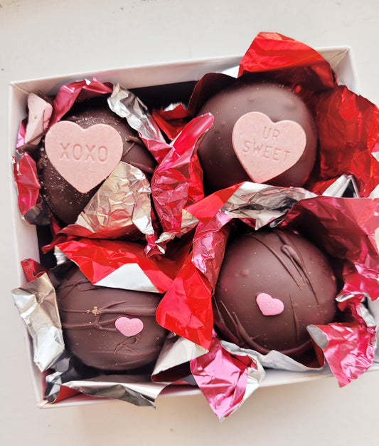 4 Piece Valentine's Day Gift Box